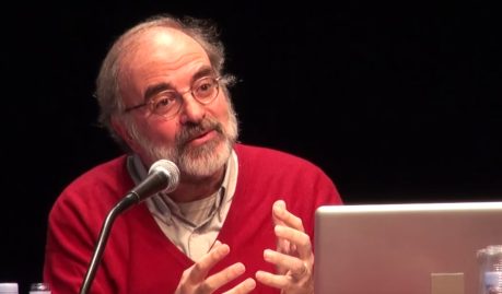 Les très grandes bases de données et les régularités sans sens