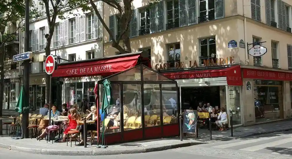 Le café de la mairie